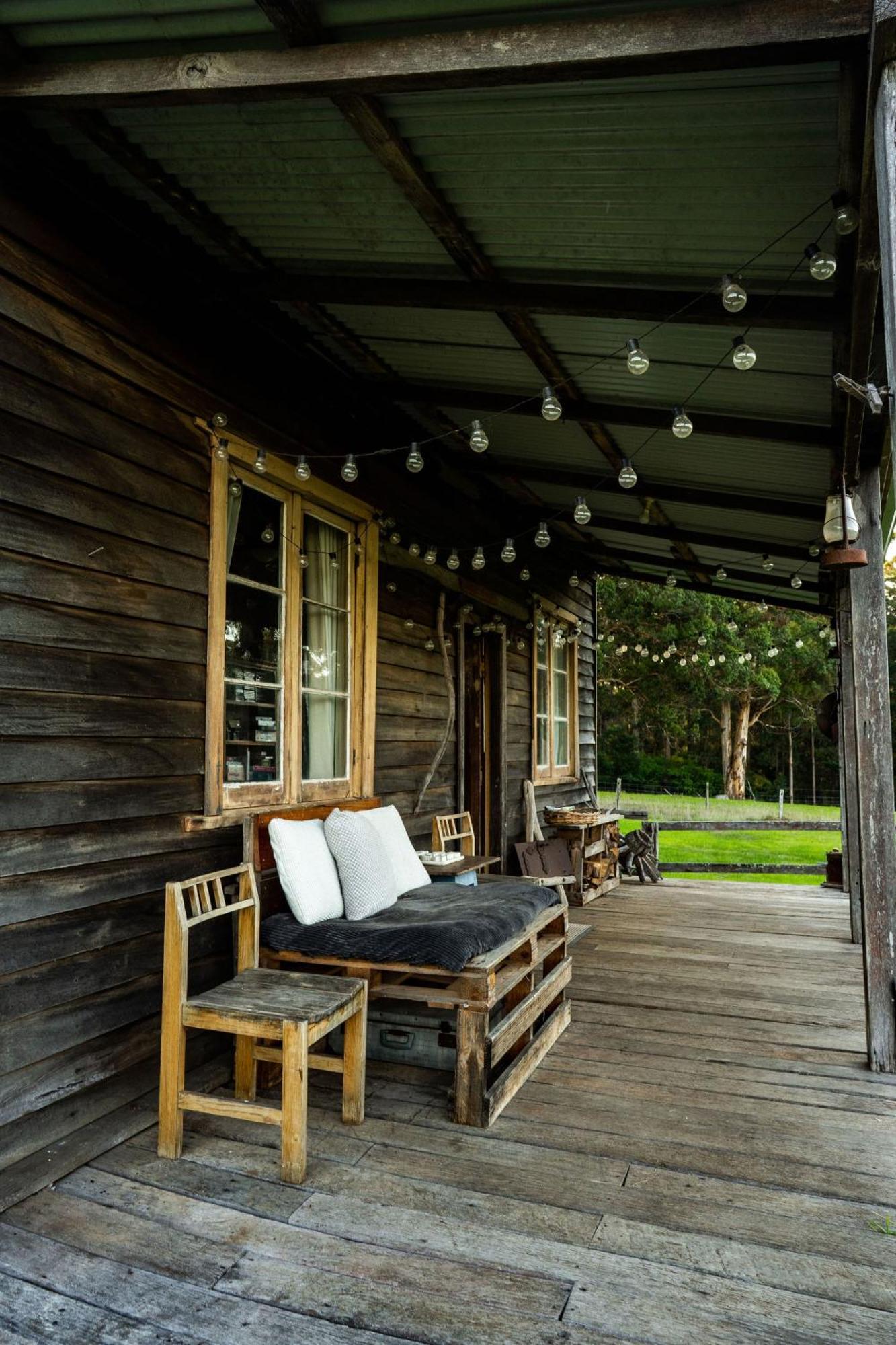 Cosy Farmstay: Green Cabin At Whispering Woods Beedelup Kültér fotó