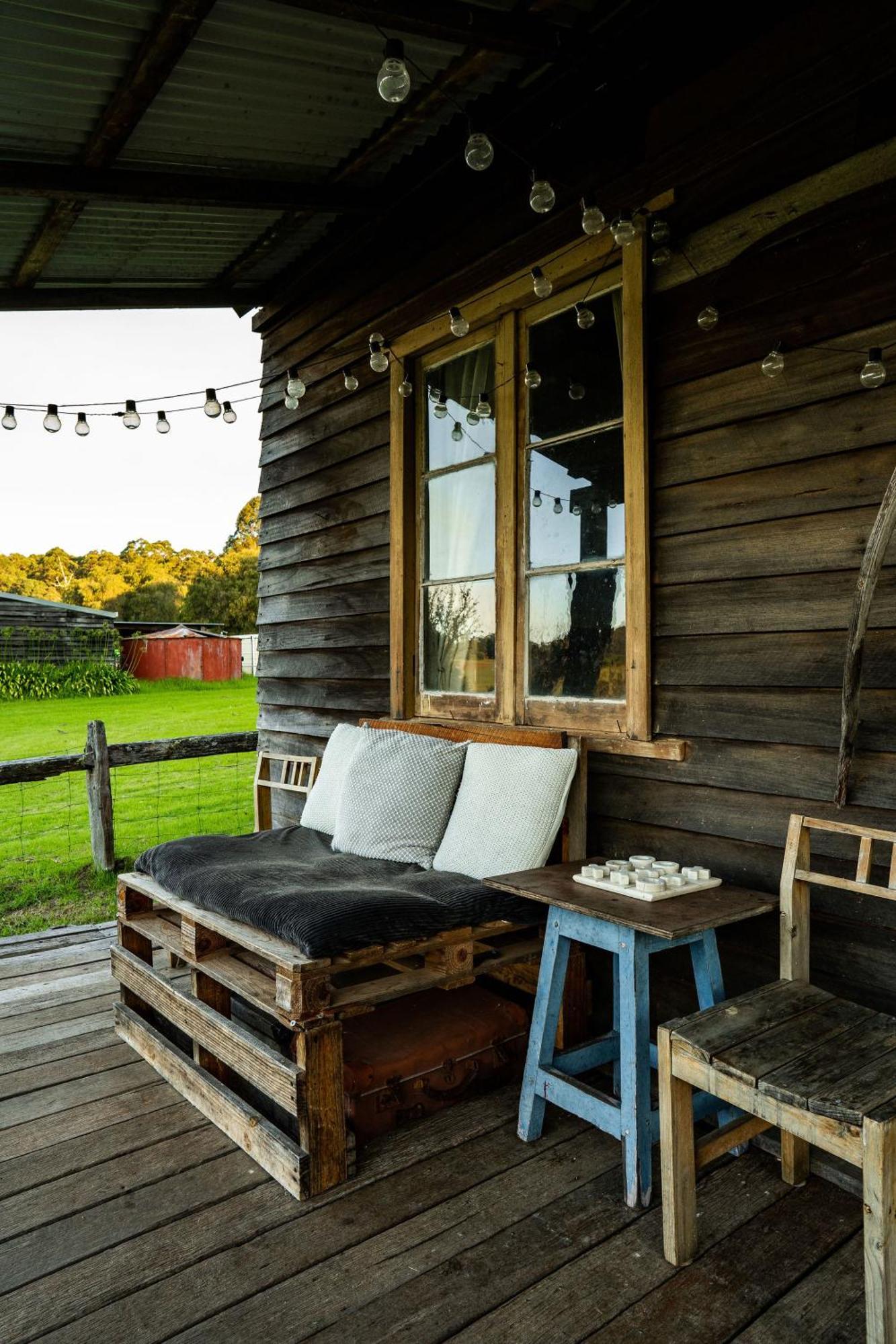 Cosy Farmstay: Green Cabin At Whispering Woods Beedelup Kültér fotó
